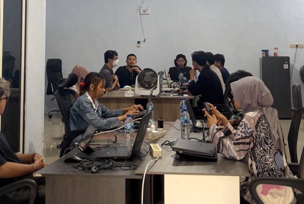 suasana charjer studio